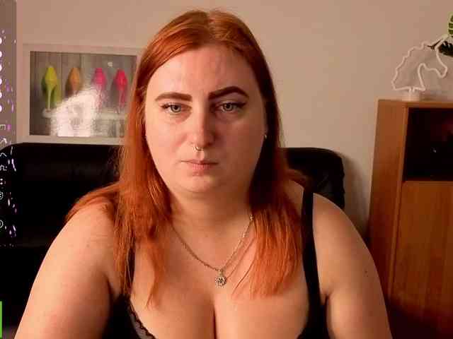 Aliciaredluv webcam
