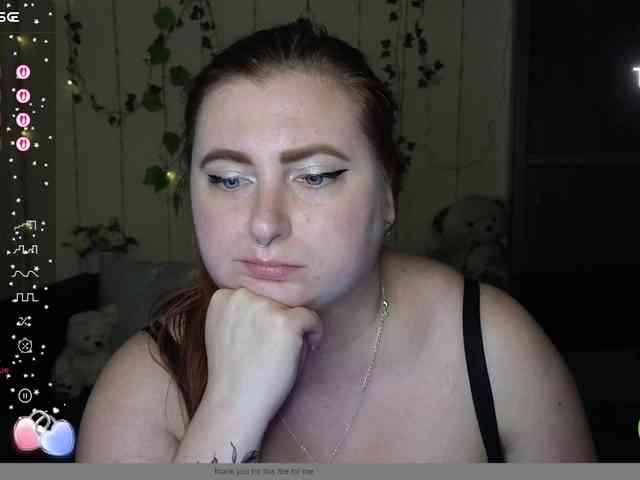 Aliciaredluv webcam