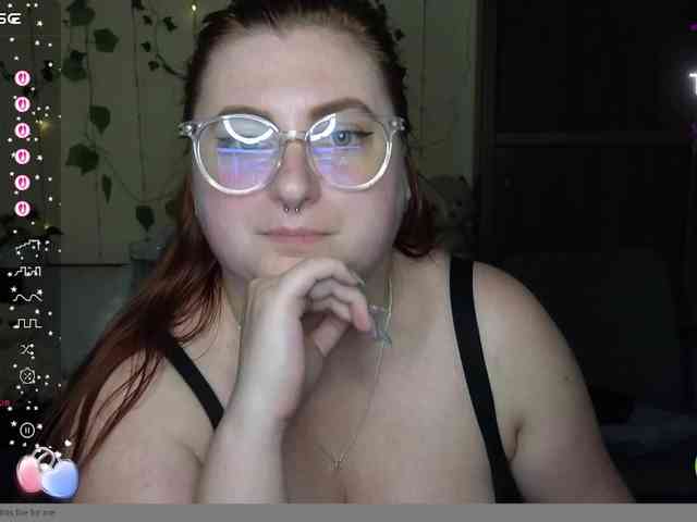 Aliciaredluv webcam