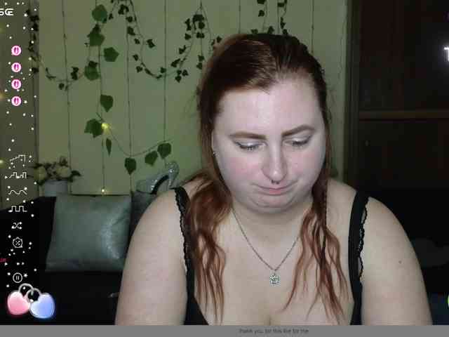 Aliciaredluv webcam