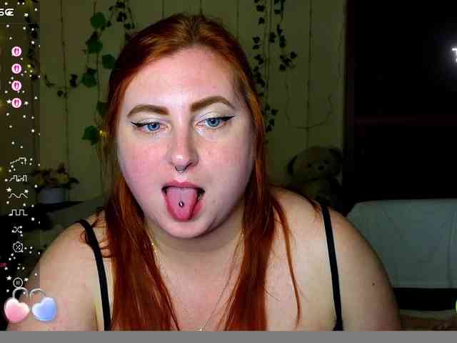 Aliciaredluv webcam