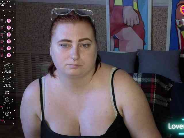 Aliciaredluv webcam