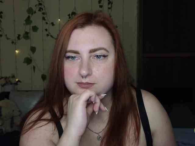 Aliciaredluv webcam