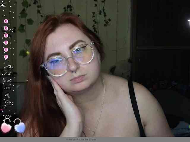 Aliciaredluv webcam