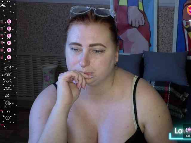 Aliciaredluv webcam