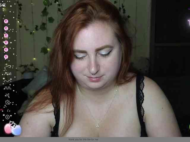 Aliciaredluv webcam