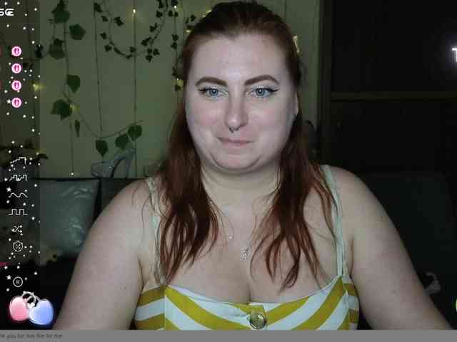 Aliciaredluv webcam