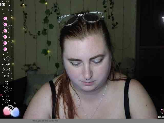 Aliciaredluv webcam