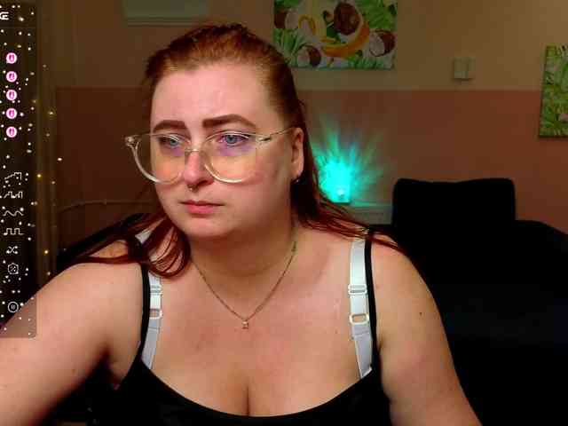 Aliciaredluv webcam