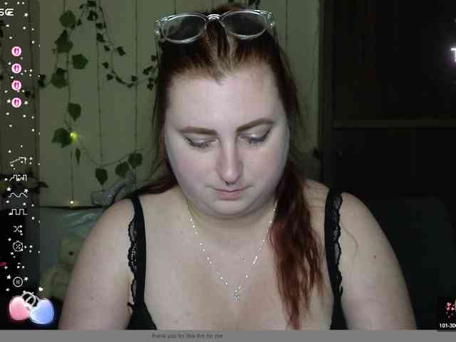 Aliciaredluv webcam