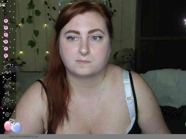 Aliciaredluv webcam