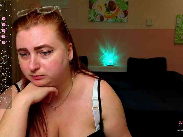 Aliciaredluv webcam