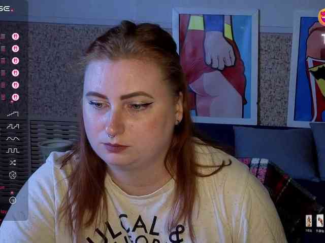 Aliciaredluv webcam