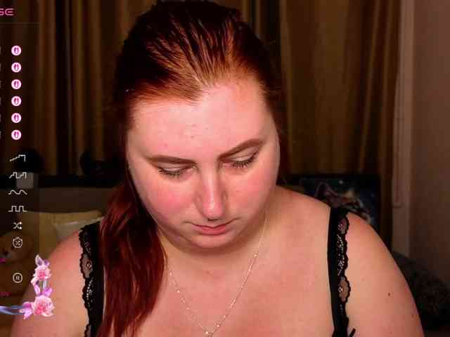Aliciaredluv webcam