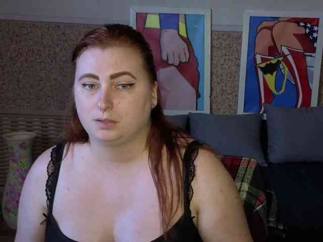 Aliciaredluv webcam