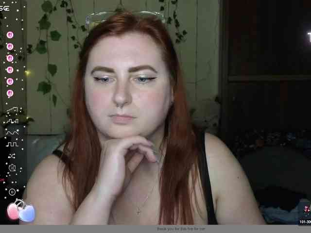 Aliciaredluv webcam
