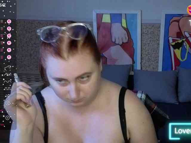 Aliciaredluv webcam