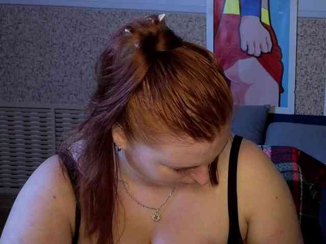 Aliciaredluv Live Webcam on BongaCams