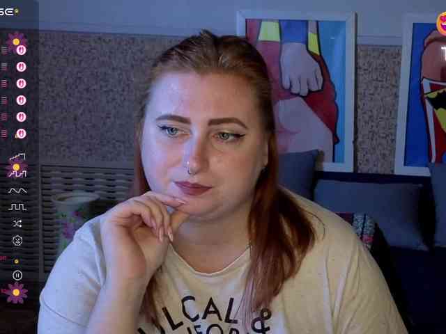 Aliciaredluv webcam