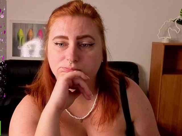 Aliciaredluv webcam