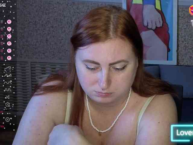 Aliciaredluv webcam