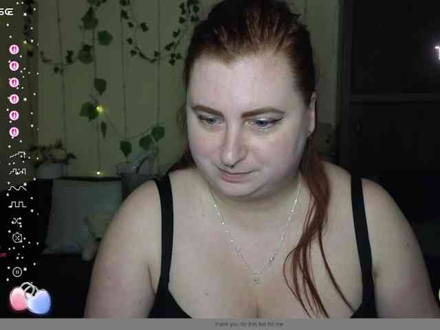 Aliciaredluv webcam