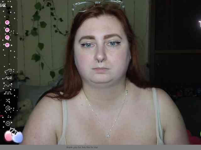 Aliciaredluv webcam