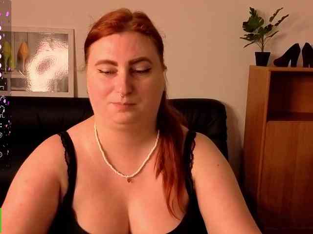 Aliciaredluv webcam
