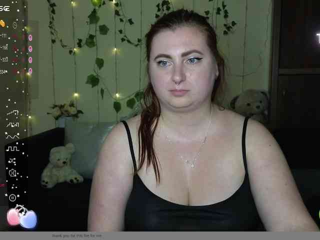 Aliciaredluv webcam