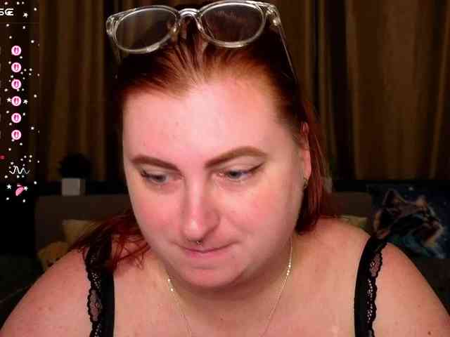 Aliciaredluv webcam