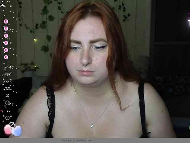 Aliciaredluv webcam