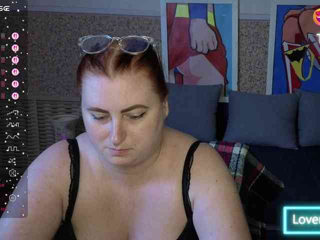 Aliciaredluv Live Webcam on BongaCams