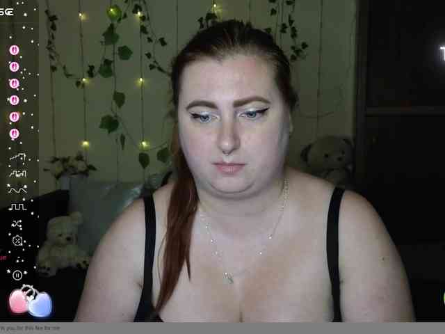 Aliciaredluv webcam