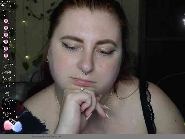 Aliciaredluv webcam
