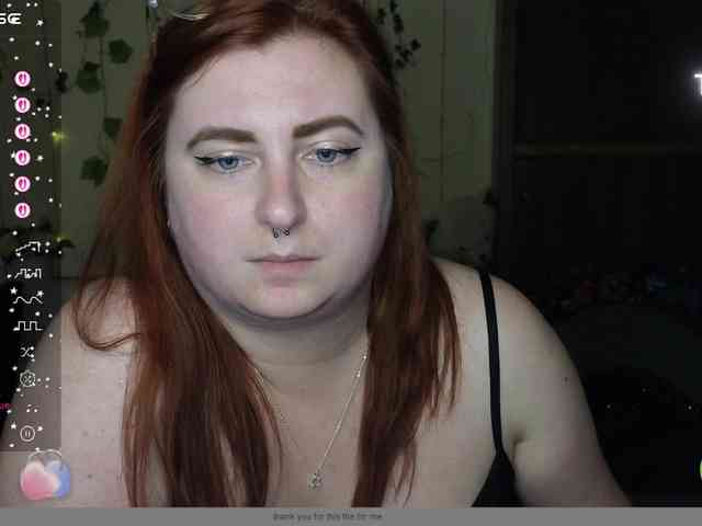 Aliciaredluv webcam