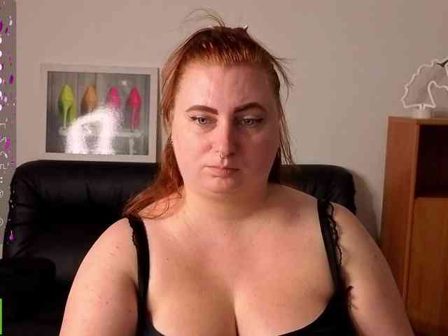 Aliciaredluv webcam