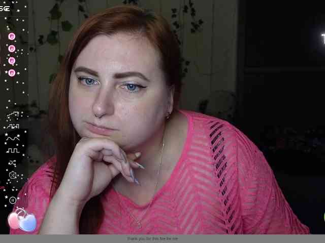 Aliciaredluv webcam