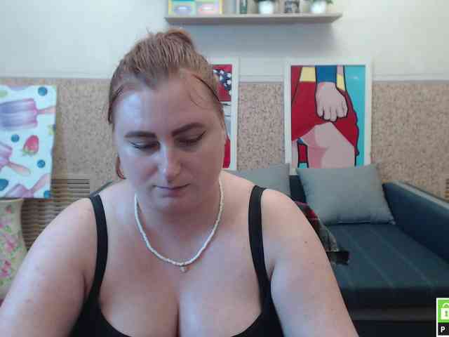 Aliciaredluv webcam