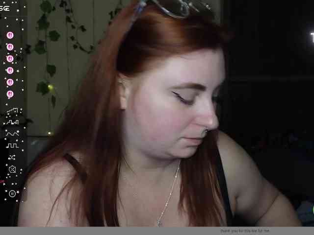 Aliciaredluv webcam