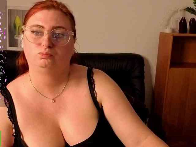 モデル: Aliciaredluv