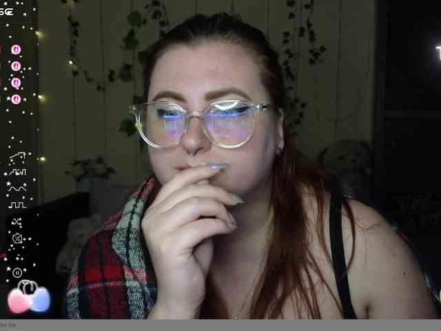 Aliciaredluv webcam