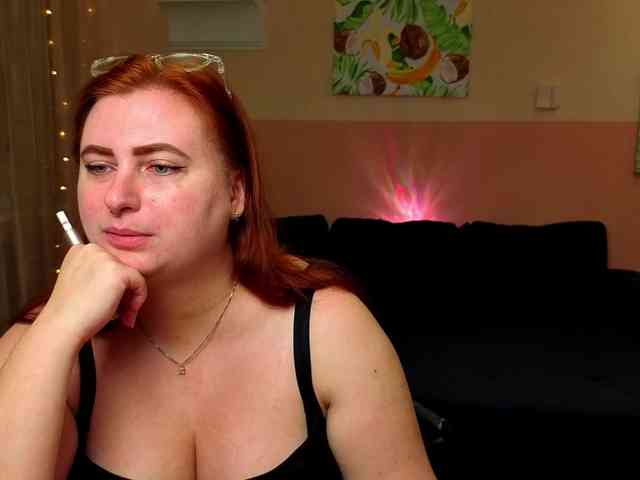Aliciaredluv webcam