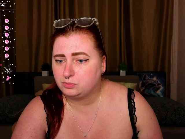 Aliciaredluv webcam