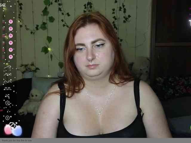 Aliciaredluv webcam