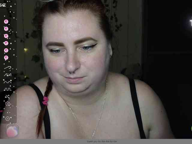 Aliciaredluv webcam