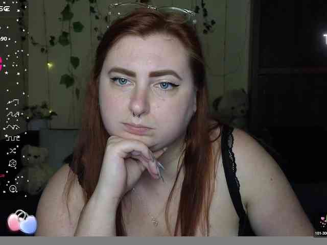 Aliciaredluv webcam