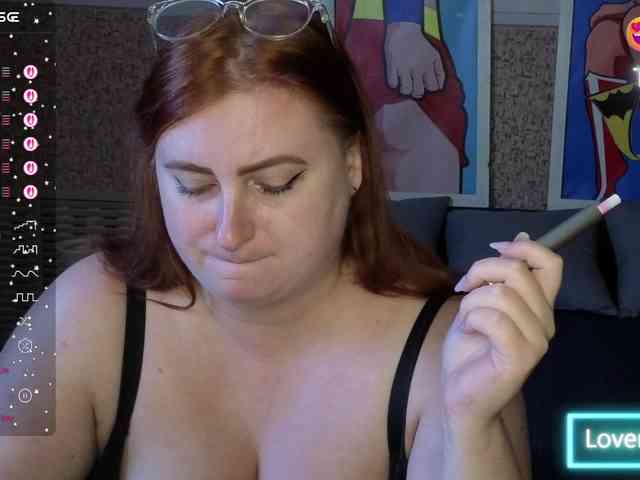 Aliciaredluv webcam