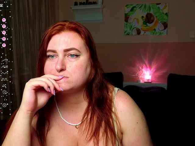 Aliciaredluv webcam
