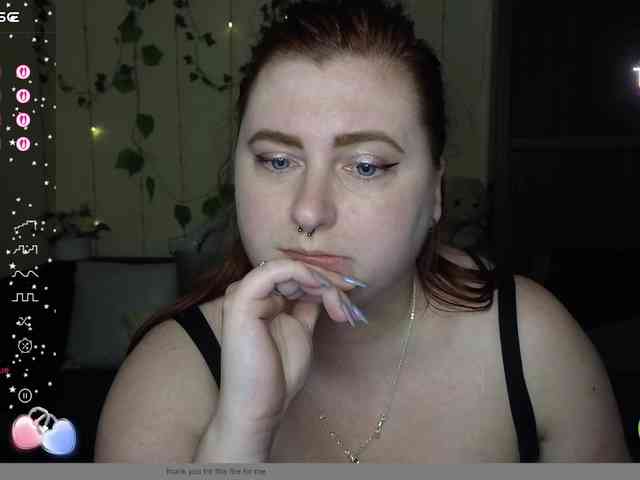 Aliciaredluv webcam