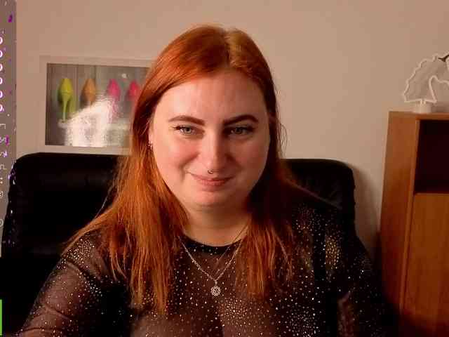 Aliciaredluv webcam